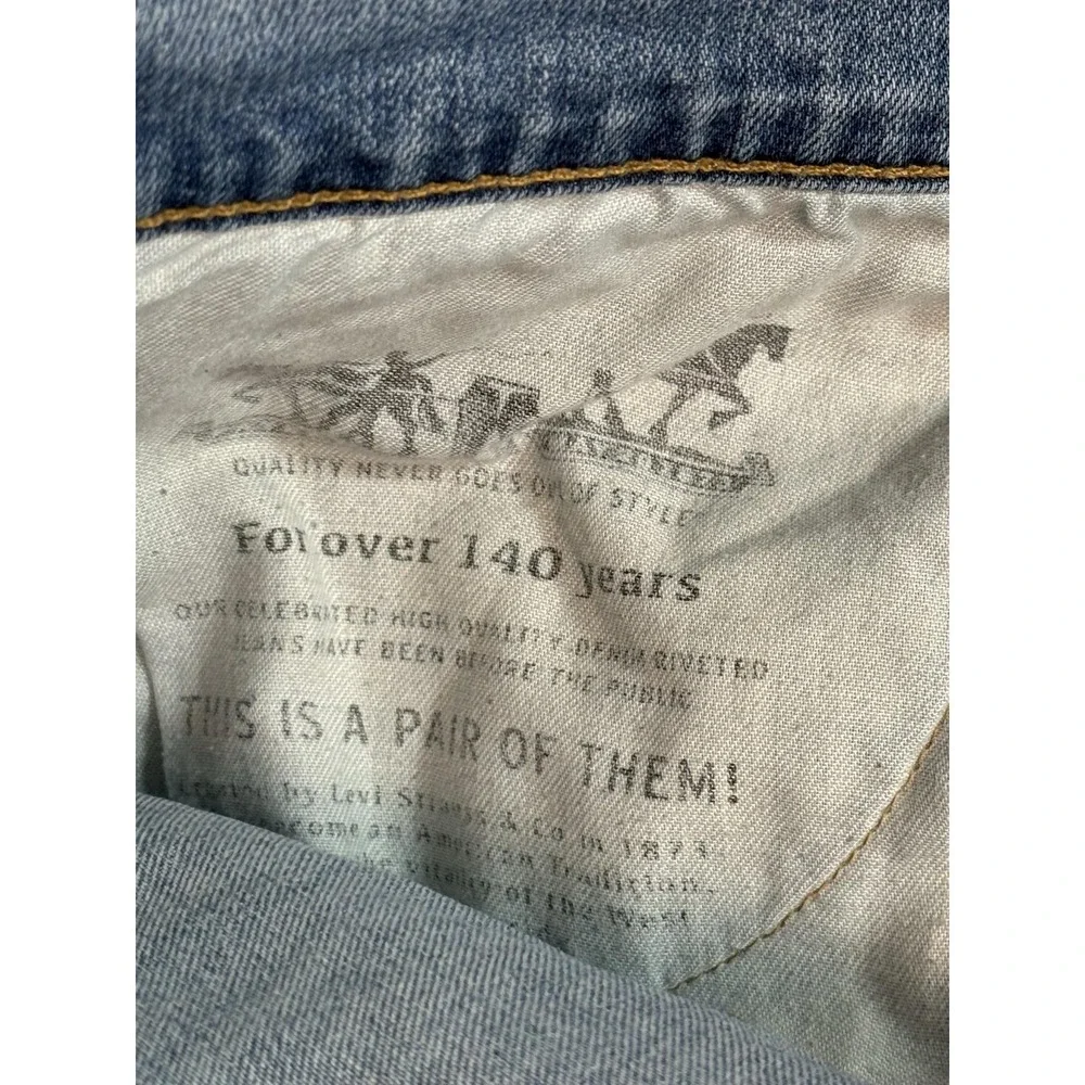 Levi's 541 Jeans Mens 38x30 Light Wash Blue Athletic Tapered Denim Casual